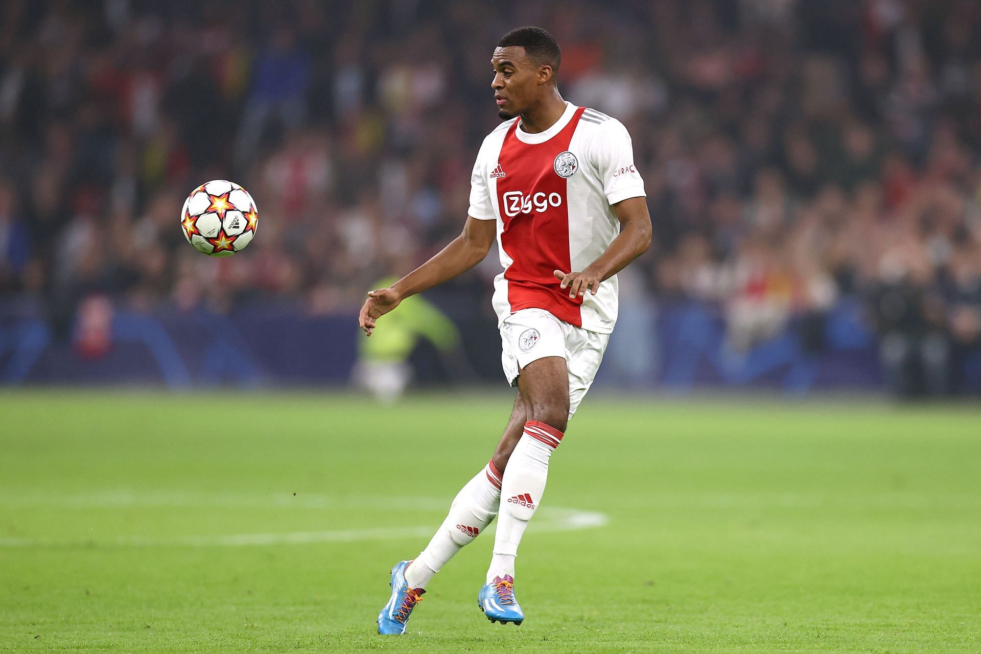 Real Madrid have initiated contact to sign Gravenberch next year.